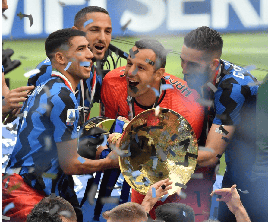 欧超杯赛程吃紧,斯图加特赛前再遭质疑,球迷炸锅,赛程密集仍需轮换 欧超杯赛程吃紧,斯图加特赛前再遭质疑,球迷炸锅,赛程密集仍需轮换